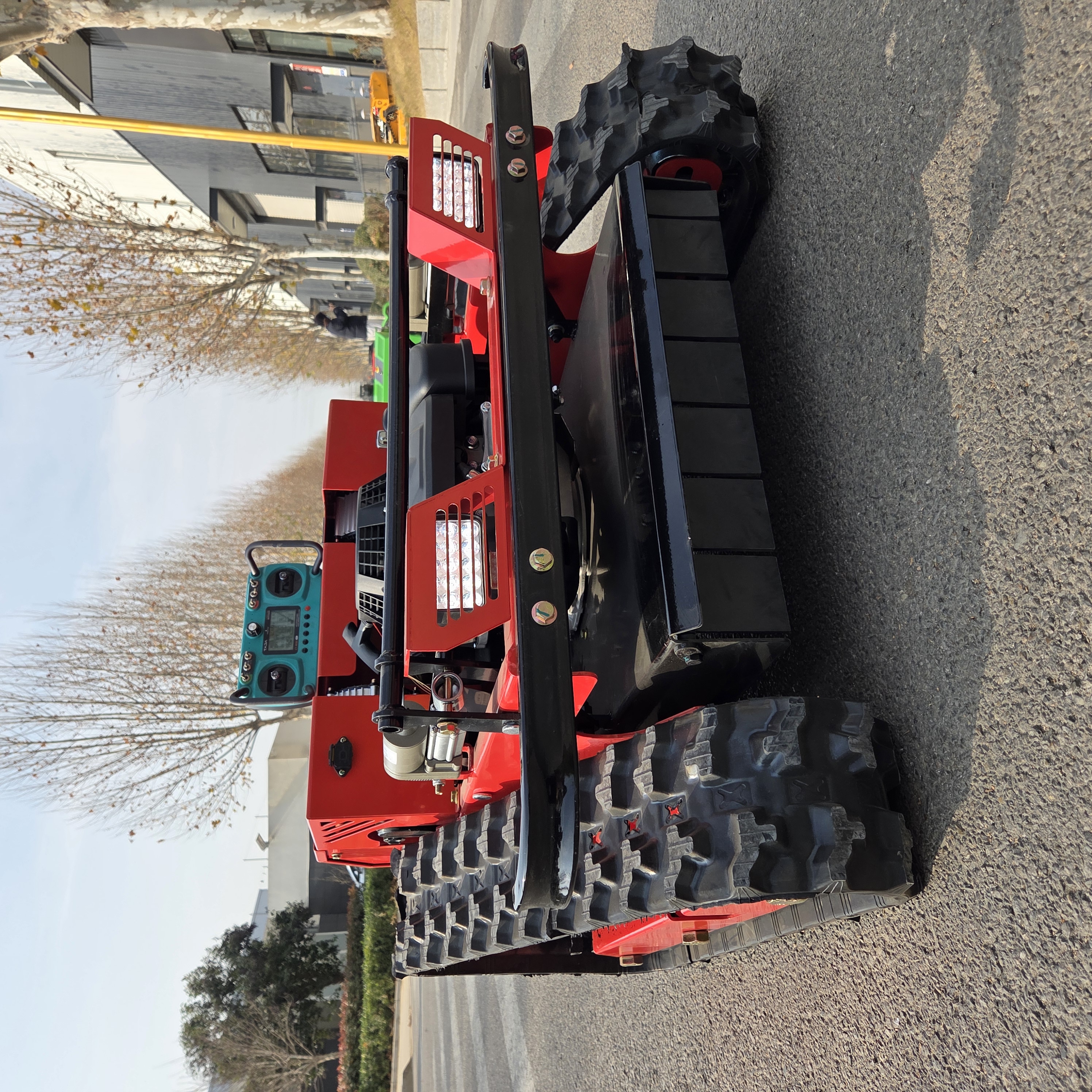 Custom-Built Tracked Lawn Mowe - Smart Garden Robot recensione e prezzo